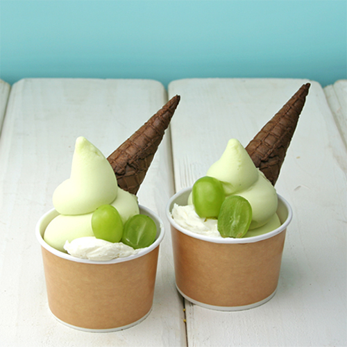 シャインマスカットとクリームチーズのプチ・パルフェ